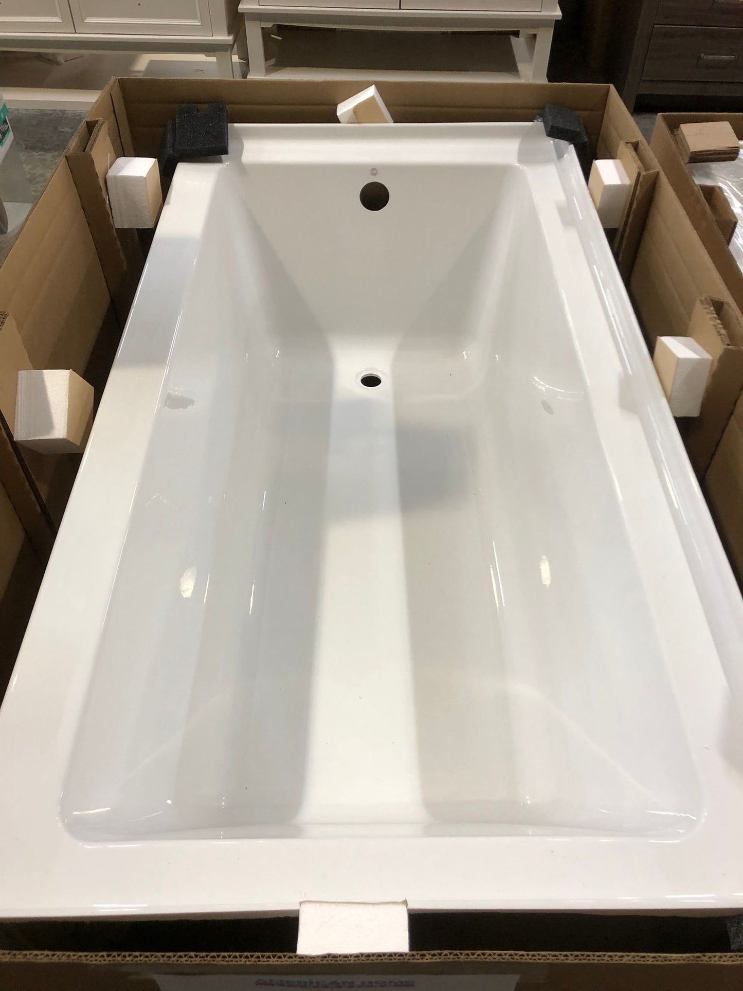 60x32 LH Left Hand Acrylic Alcove Soaker Bathtub [FB144], BES6032L, 65 lbs, RETAIL: $1,600.00, FINAL PRICE: $299.99 + TAX